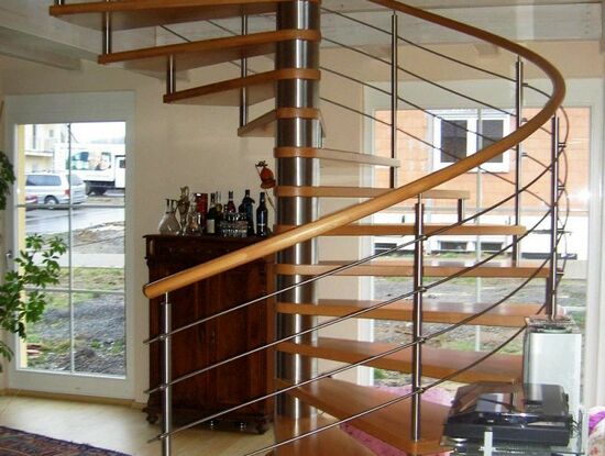 Massivholz Buche Spindeltreppe Aragon von STOCK|WERK Treppen